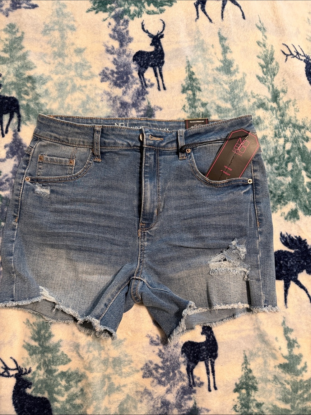 No Boundaries Distressed Blue Denim Jean Shorts